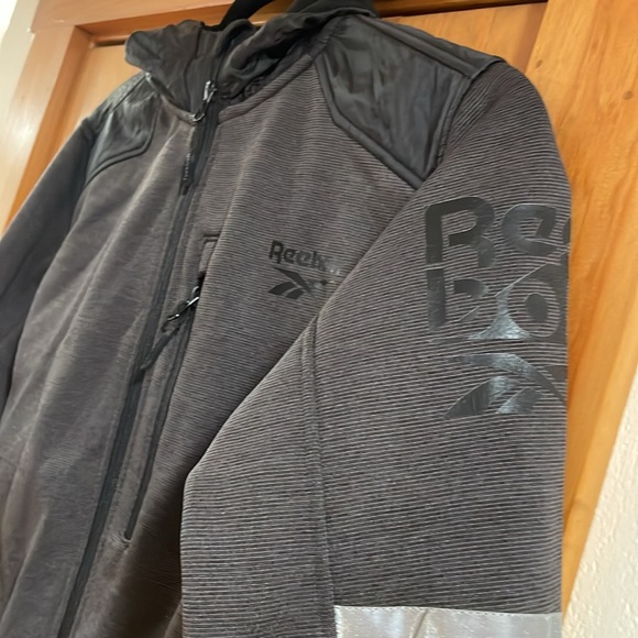 Reebok Jacket Hooded Coat Front Zip Fleece lined Gray & Black Boys 10/12 - Picture 4 of 14